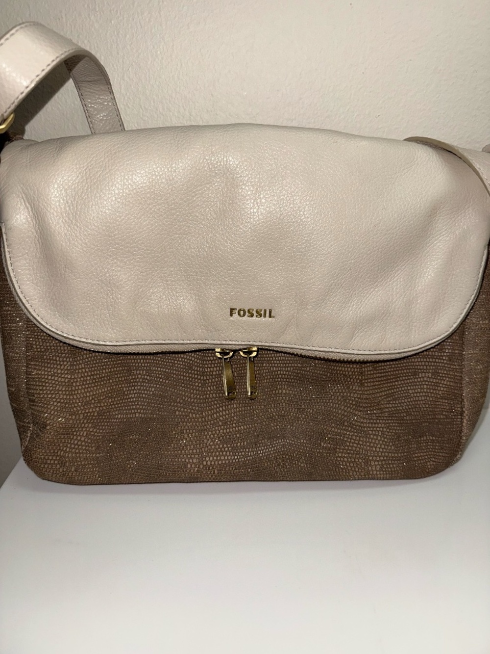 Fossil Crossbody Bag – Cream Leather & Sparkly Tan Body
